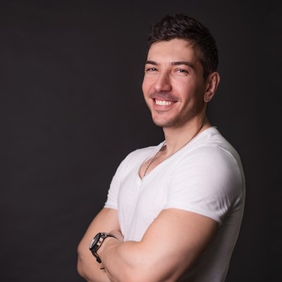 Portrait of Movezy creator Martin Iliev